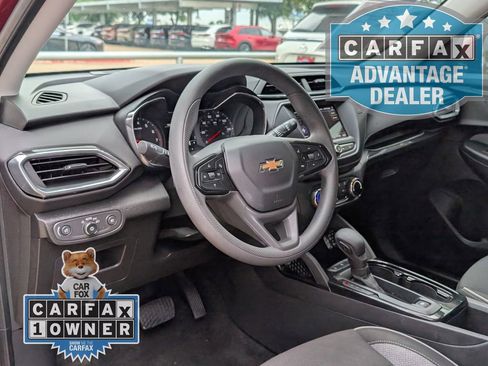 Used 2023 Chevrolet TrailBlazer LT FWD image 4