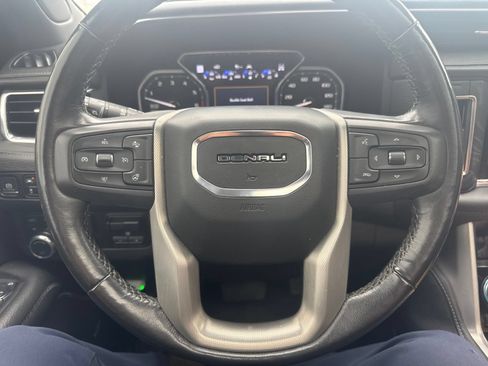Used 2021 GMC Yukon XL Denali w/ Denali Ultimate Package AWD/4WD image 6