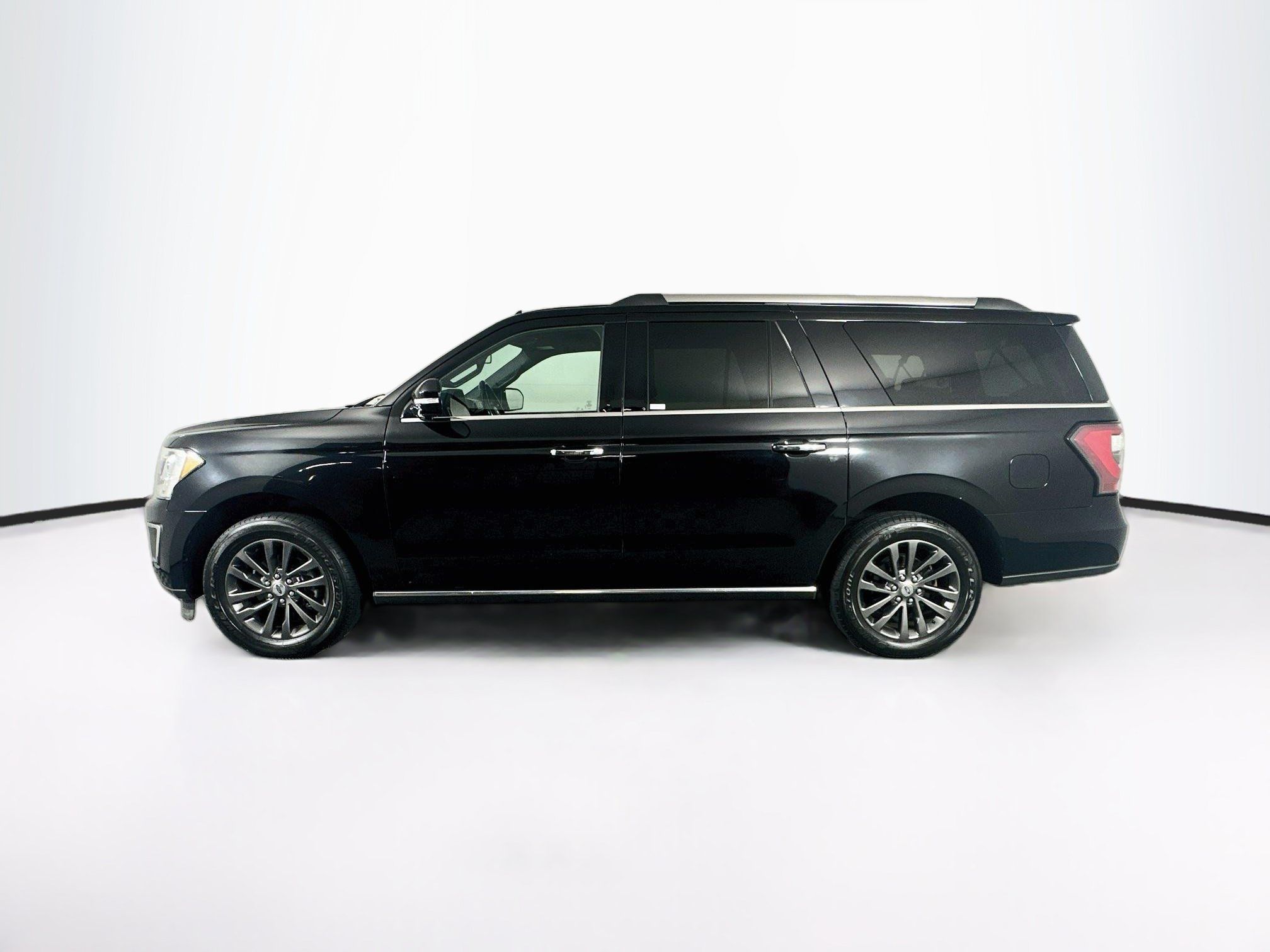 Used 2020 Ford Expedition Max Limited AWD/4WD image 4