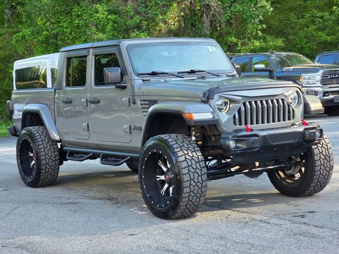 Used 2020 Jeep Gladiator Overland image 9