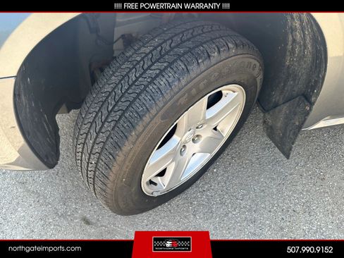 Used 2005 Dodge Magnum SE image 11