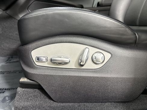 Certified 2024 Porsche Macan GTS AWD/4WD image 39