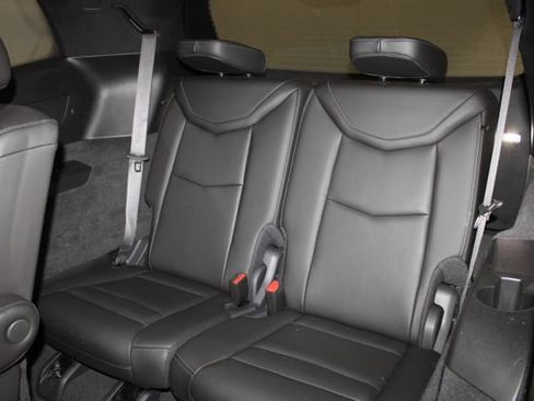 Used 2024 Cadillac XT6 Sport w/ Technology Package AWD/4WD image 11