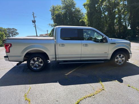 Used 2017 Ford F150 XLT w/ Equipment Group 301A Mid RWD image 8