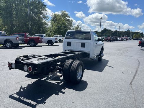 Used 2020 RAM 3500 Tradesman RWD image 5