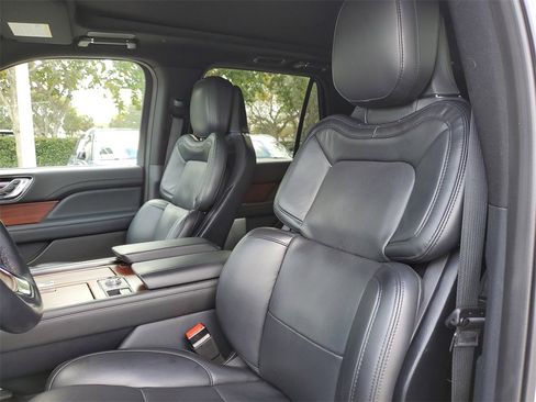 Certified 2022 Lincoln Navigator L Reserve image 22