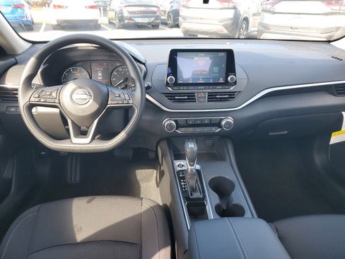 New 2025 Nissan Altima 2.5 S image 14