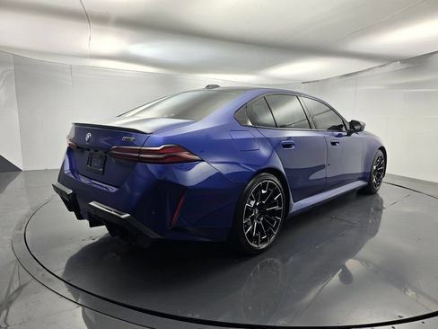 Used 2025 BMW M5 w/ Carbon Package AWD/4WD image 6