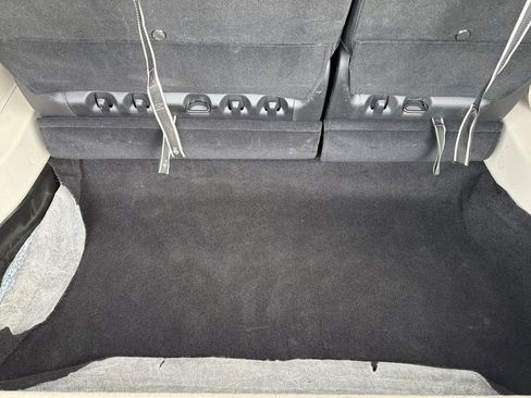 Used 2024 Chrysler Pacifica Touring-L image 15