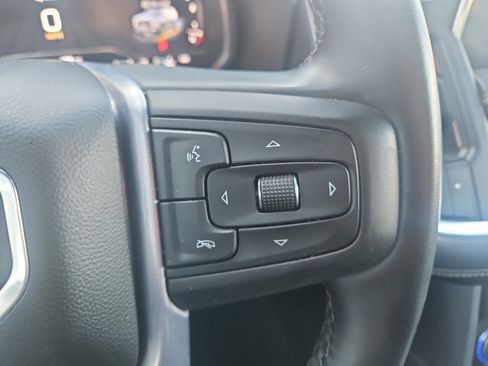 Used 2023 GMC Yukon SLT image 15