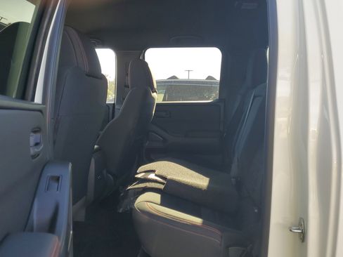 New 2026 Nissan Frontier Pro-X image 9