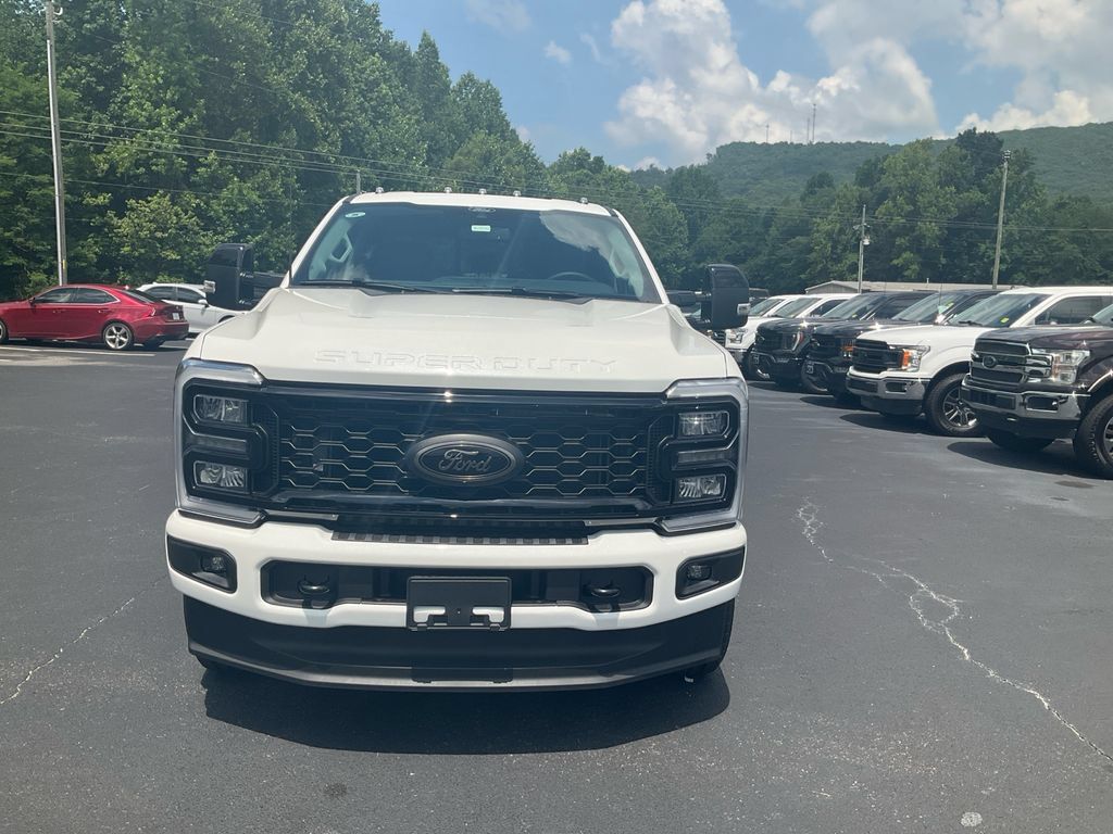 New 2026 Ford F250 Lariat w/ Black Appearance Package AWD/4WD image 2