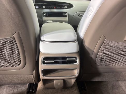 New 2026 Genesis GV70 2.5T Advanced AWD/4WD image 27