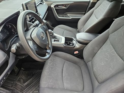 Used 2023 Toyota RAV4 XLE FWD image 10