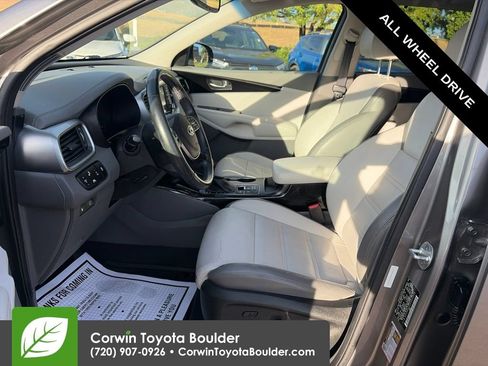Used 2019 Kia Sorento SX AWD/4WD image 27