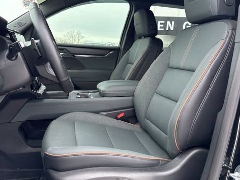 Certified 2025 GMC Acadia AT4 w/ Luxury Package image 20