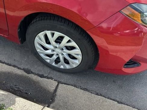 Used 2019 Toyota Corolla LE FWD image 4