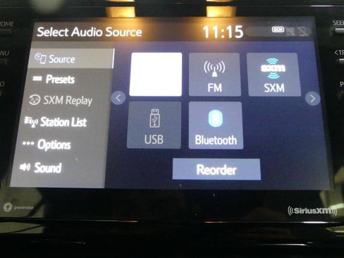 Used 2022 Toyota Corolla SE FWD image 40