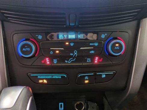 Used 2018 Ford Escape SEL AWD/4WD image 27