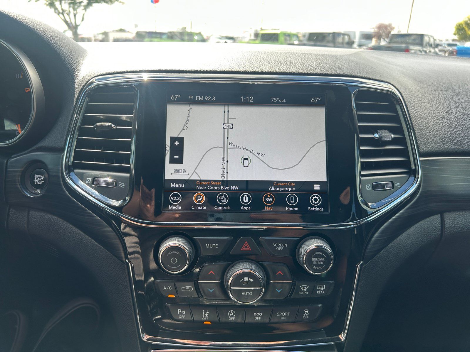Used 2021 Jeep Grand Cherokee Laredo X AWD/4WD image 27