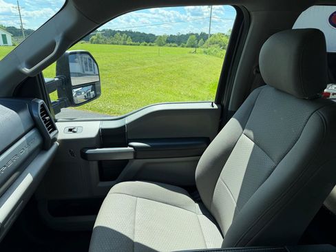 Used 2019 Ford F250 XLT w/ XLT Value Package AWD/4WD image 35