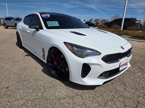 Used 2019 Kia Stinger GT image 2
