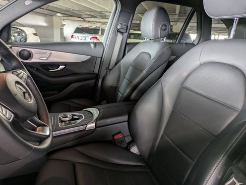 Used 2019 Mercedes-Benz GLC 300 image 16