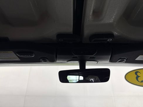 Used 2023 Jeep Wrangler Unlimited Sahara w/ LED Lighting Group AWD/4WD image 32