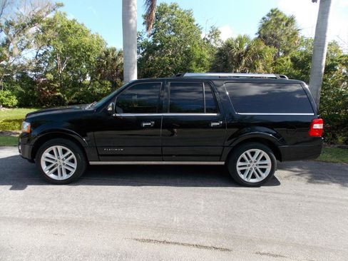 Used 2016 Ford Expedition EL Platinum image 9