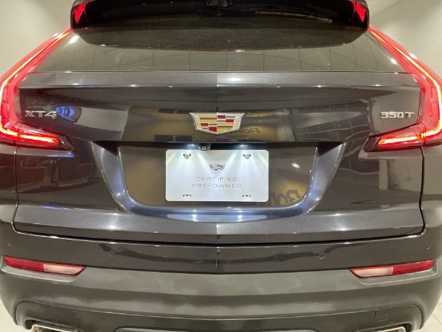 Used 2022 Cadillac XT4 Sport w/ Enhanced Visibility Package FWD image 5