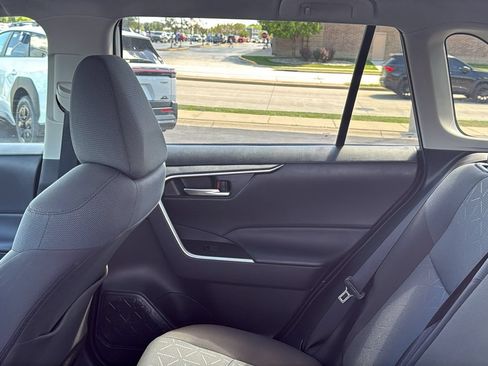 Certified 2025 Toyota RAV4 XLE AWD/4WD image 19