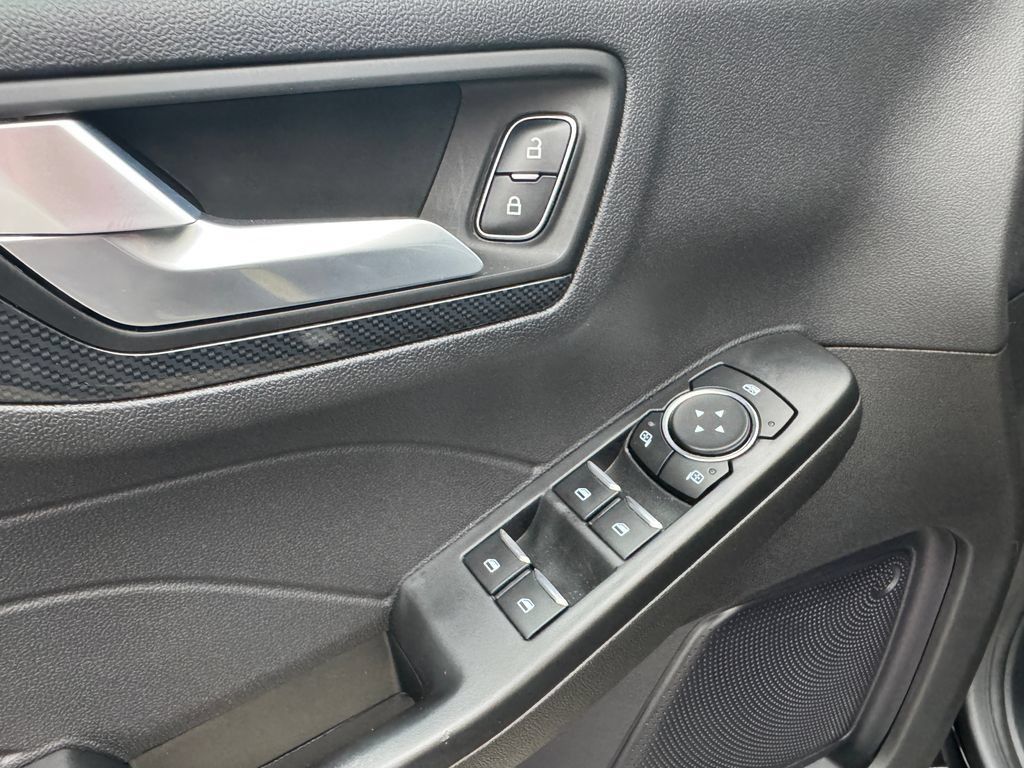 Used 2024 Ford Escape ST-Line w/ Tech Pack #1 AWD/4WD image 15