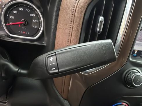 Used 2021 Chevrolet Silverado 1500 High Country image 30
