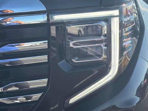 New 2026 GMC Sierra 1500 SLT AWD/4WD image 9