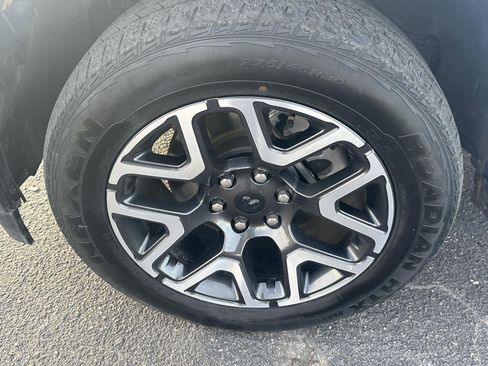 Used 2025 RAM 1500 Laramie image 13