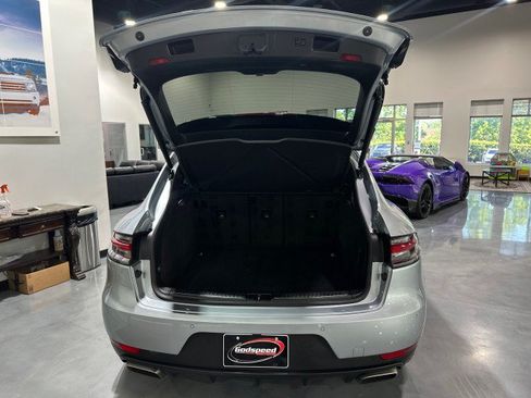 Used 2021 Porsche Macan AWD/4WD image 37
