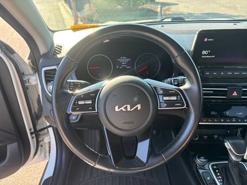Used 2022 Kia Seltos EX AWD/4WD image 15