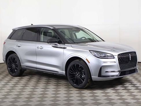 Used 2024 Lincoln Corsair Premiere w/ Equipment Group 101A image 2