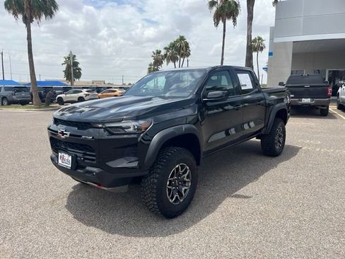 Used 2024 Chevrolet Colorado ZR2 w/ Safety Package AWD/4WD image 3