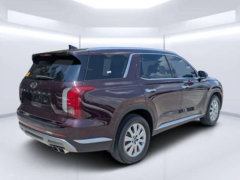 Used 2024 Hyundai Palisade SEL FWD image 3
