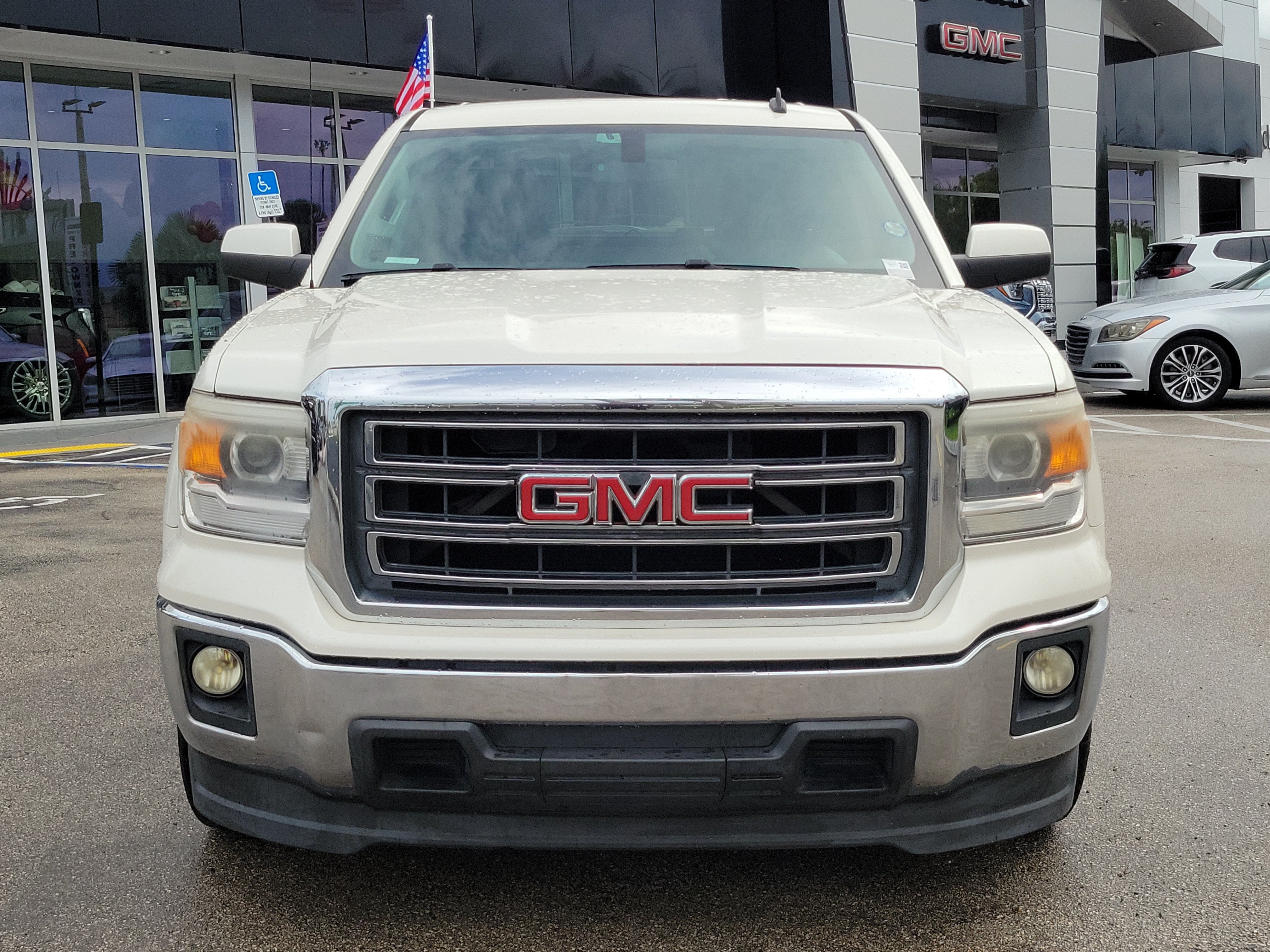 Used 2014 GMC Sierra 1500 SLE w/ SLE Preferred Package RWD image 2