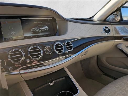 Used 2016 Mercedes-Benz Maybach S 600 image 12