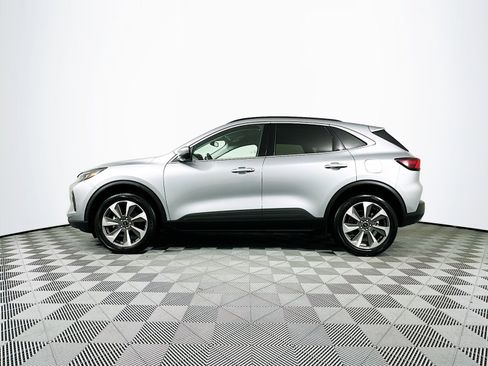 Used 2024 Ford Escape Platinum image 16