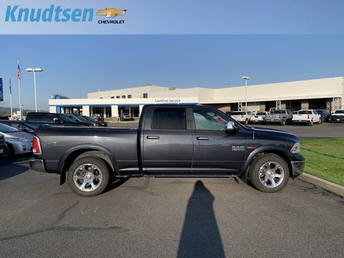 Used 2016 RAM 1500 Laramie w/ Convenience Group AWD/4WD image 9