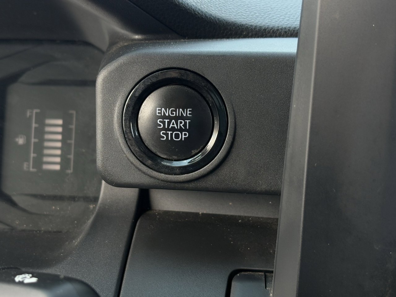 Used 2024 Toyota Tacoma SR RWD image 18