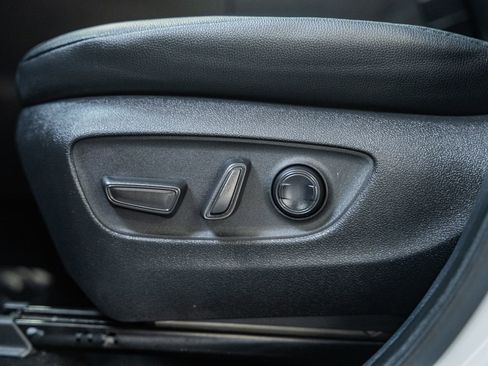 Used 2024 Toyota Grand Highlander XLE image 41