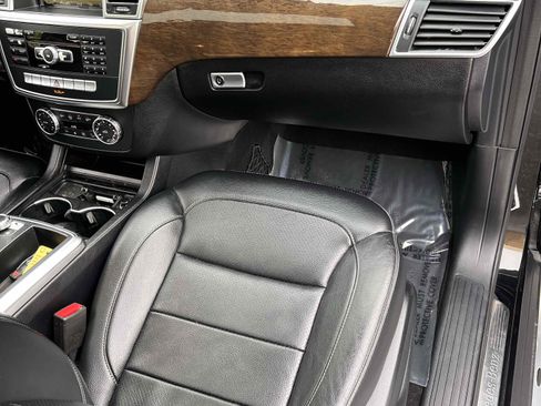 Used 2015 Mercedes-Benz ML 350 4MATIC w/ Premium 1 Package image 53