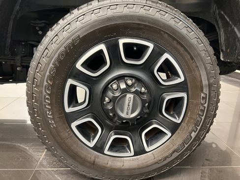 Used 2024 Ford F250 Platinum image 7