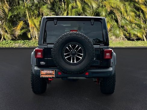 Used 2024 Jeep Wrangler Unlimited Rubicon AWD/4WD image 6