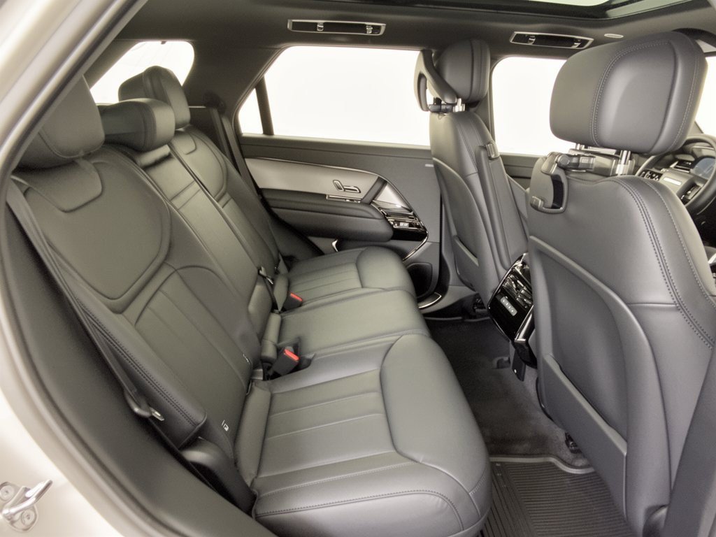 New 2027 Land Rover Range Rover Sport Dynamic SE AWD/4WD image 29